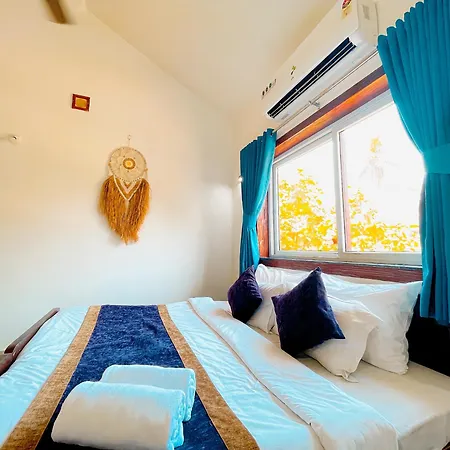Calvin'S 3 Bdr Villa